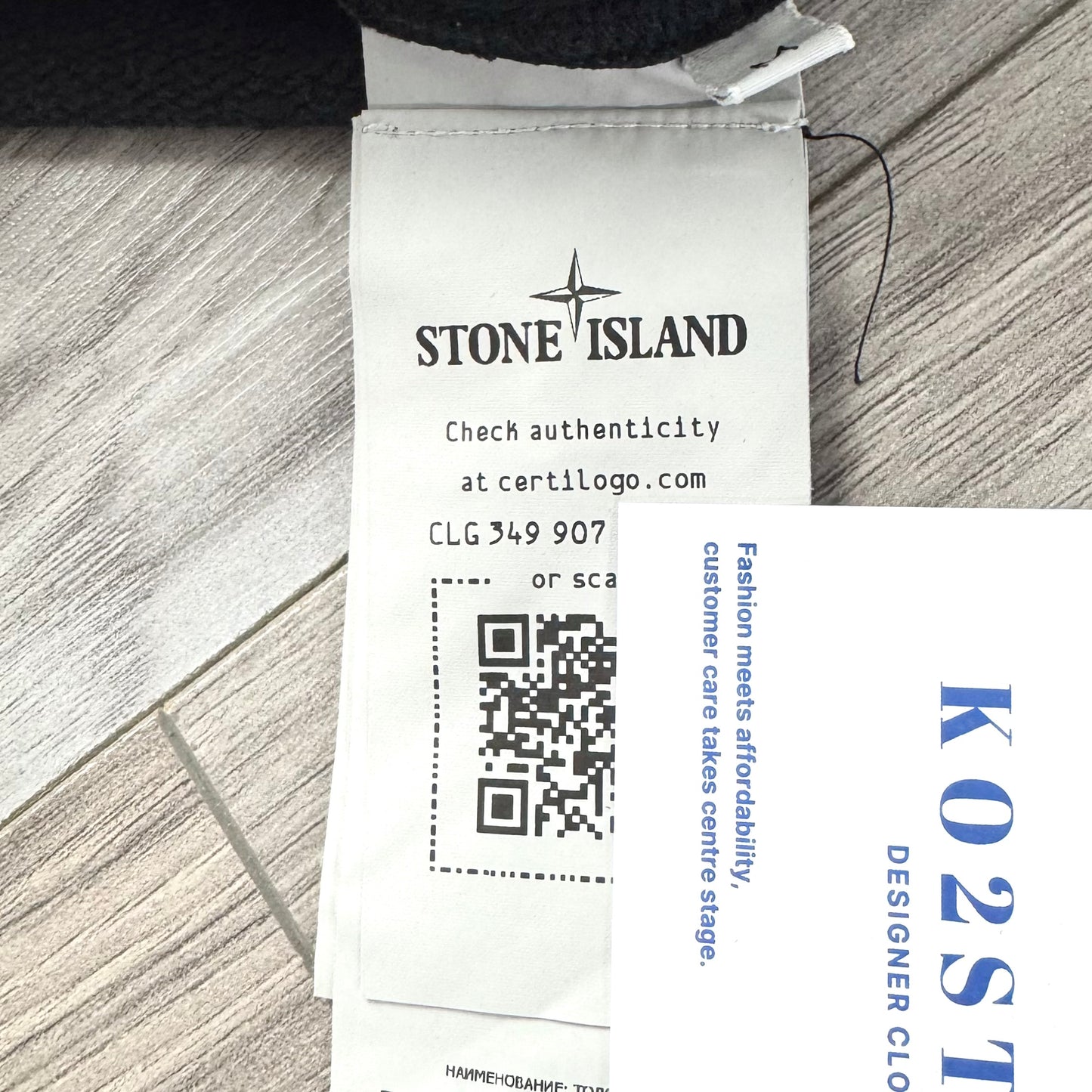 Stone Island Pullover Badge Sweatshirt - Medium ptp20.5”