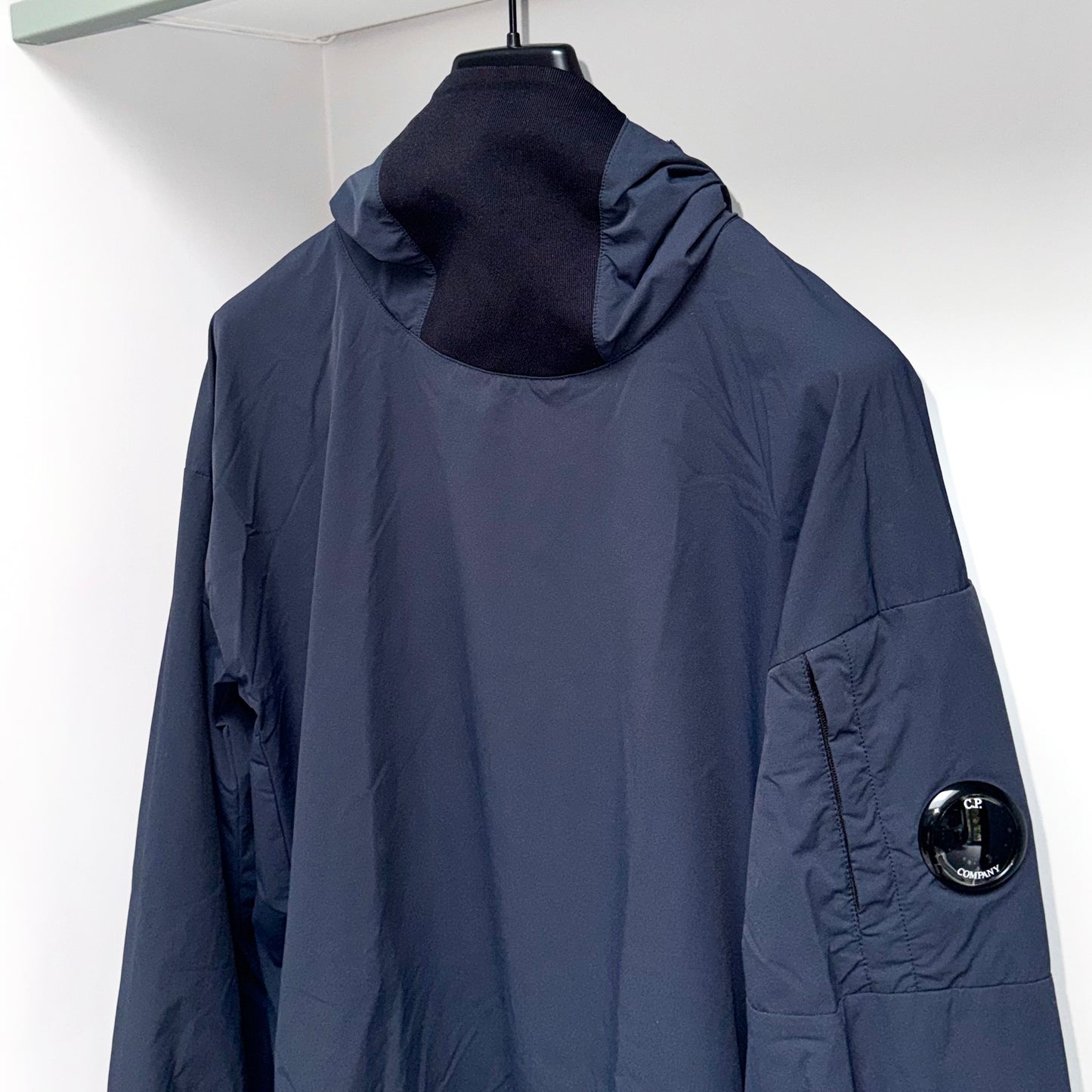 CP Company Hooded Nylon Stretch OTH Pullover Lens Smock - Large ptp22”
