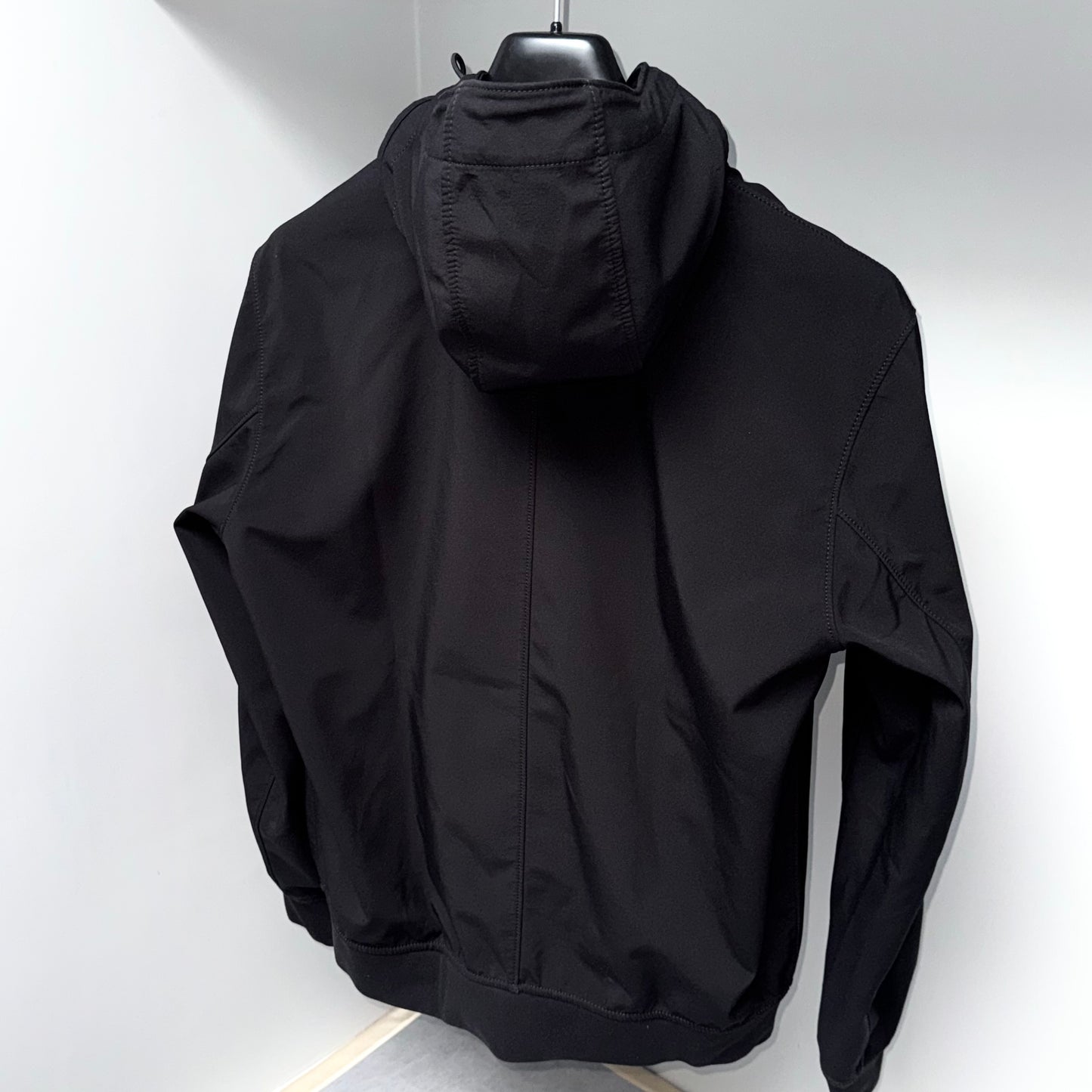 Stone Island Light Soft Shell-R Full Zip Badge Jacket - Large ptp23”