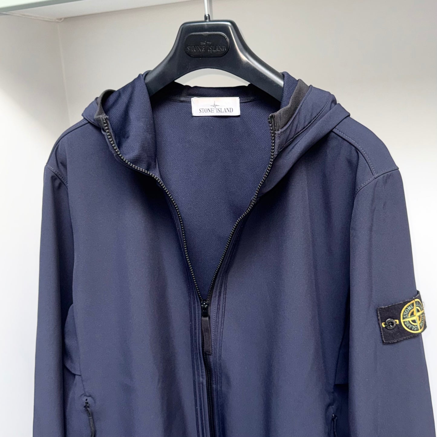 Stone Island Light Soft Shell-R e.dye Technology Full Zip Badge Jacket - XXL ptp25”