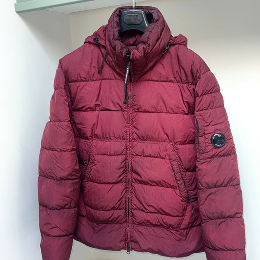 CP Company Red Eco-Chrome R Down Full Zip Lens Jacket - Large ptp22.5”