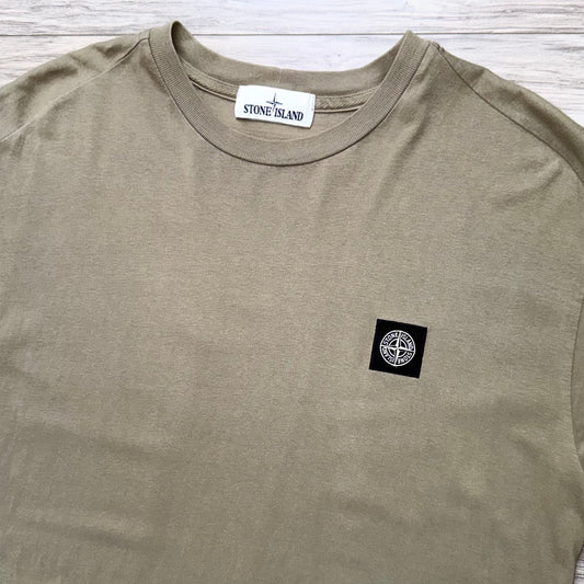 Stone Island Patch T shirt - Large ptp21.5”